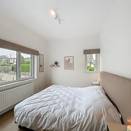 Strada - Villa Koksijde